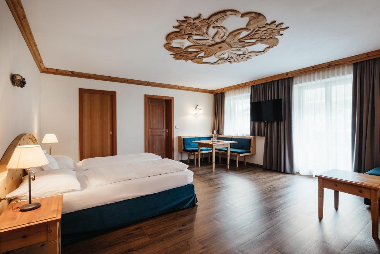 Kristallhotel Corona-krone