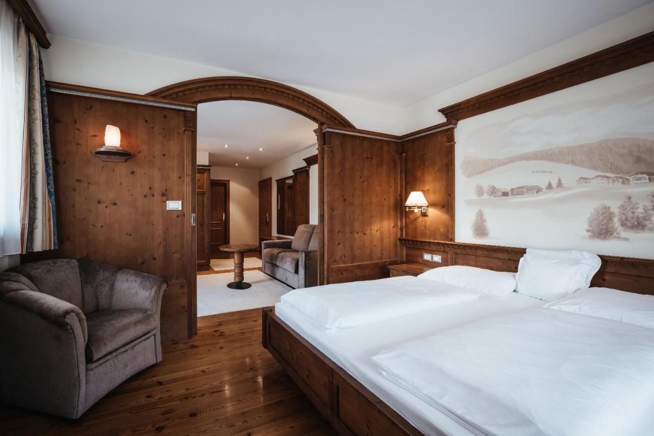 Kristallhotel Corona-krone