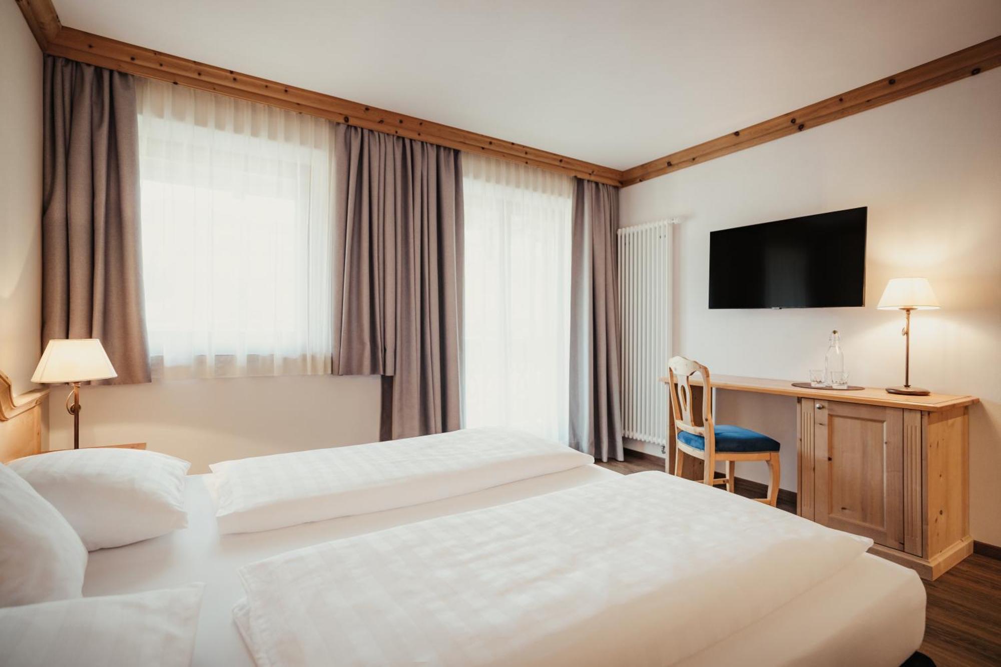 Kristallhotel Corona-krone Hotel