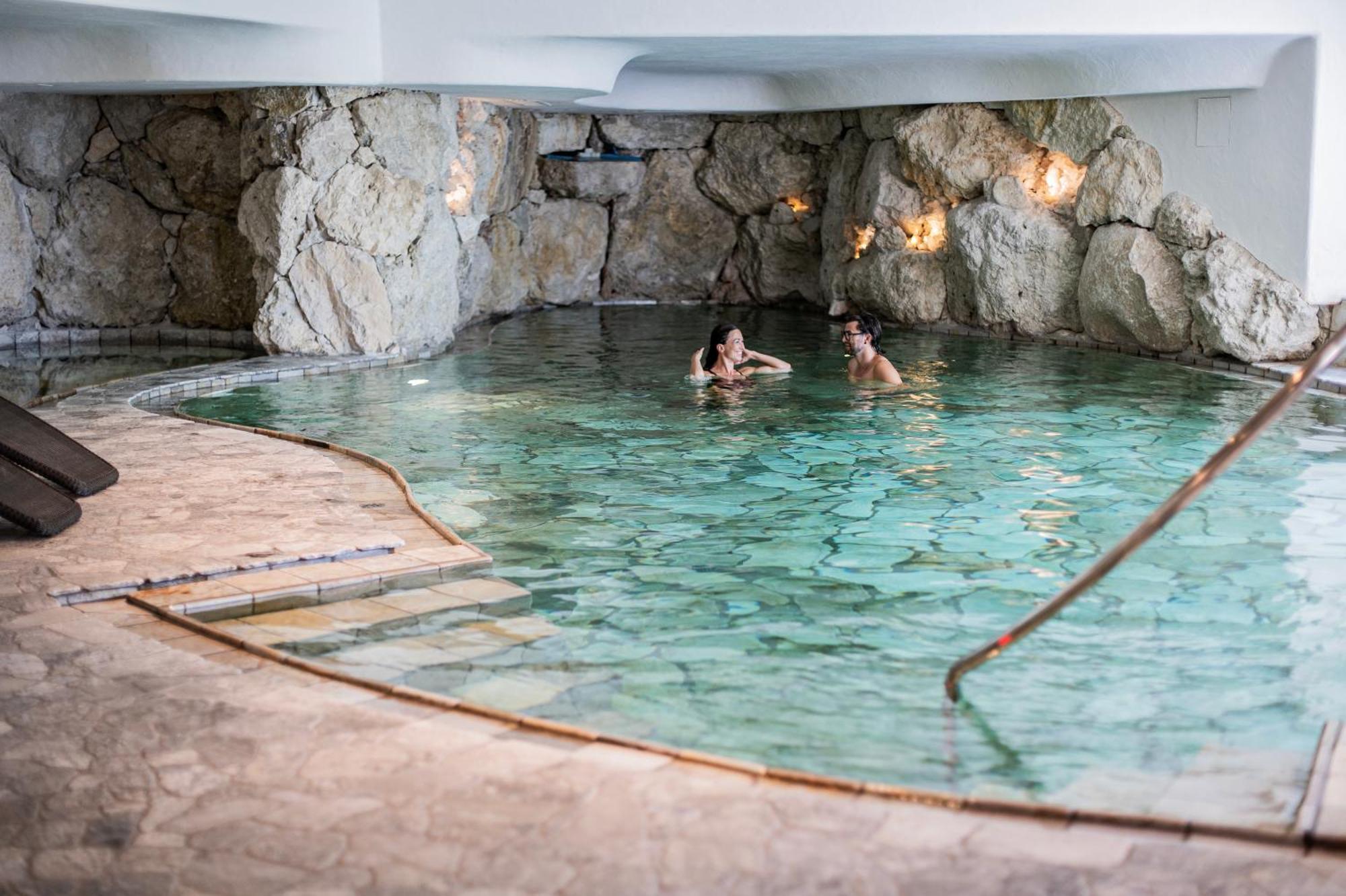 Kristallhotel Corona-krone Hotel 4*